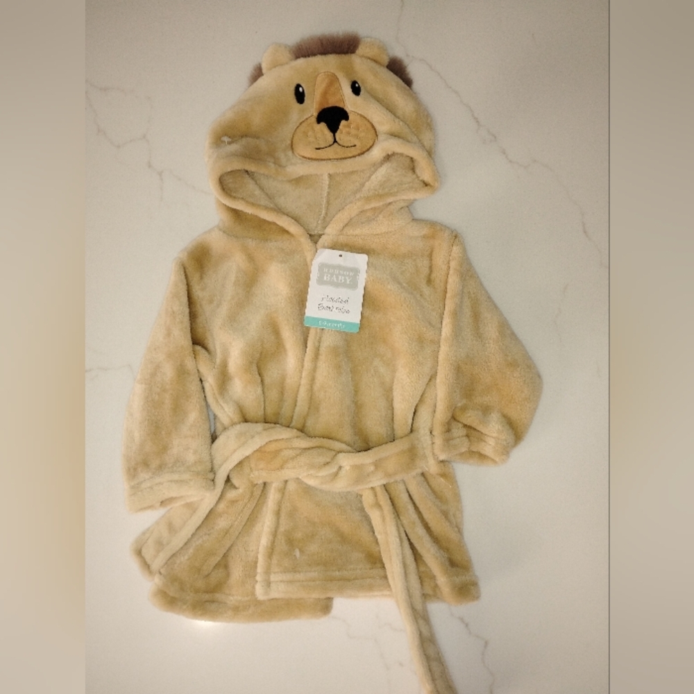 Cozy Cream and Brown Lion Robe with Hood and Long Sleeves